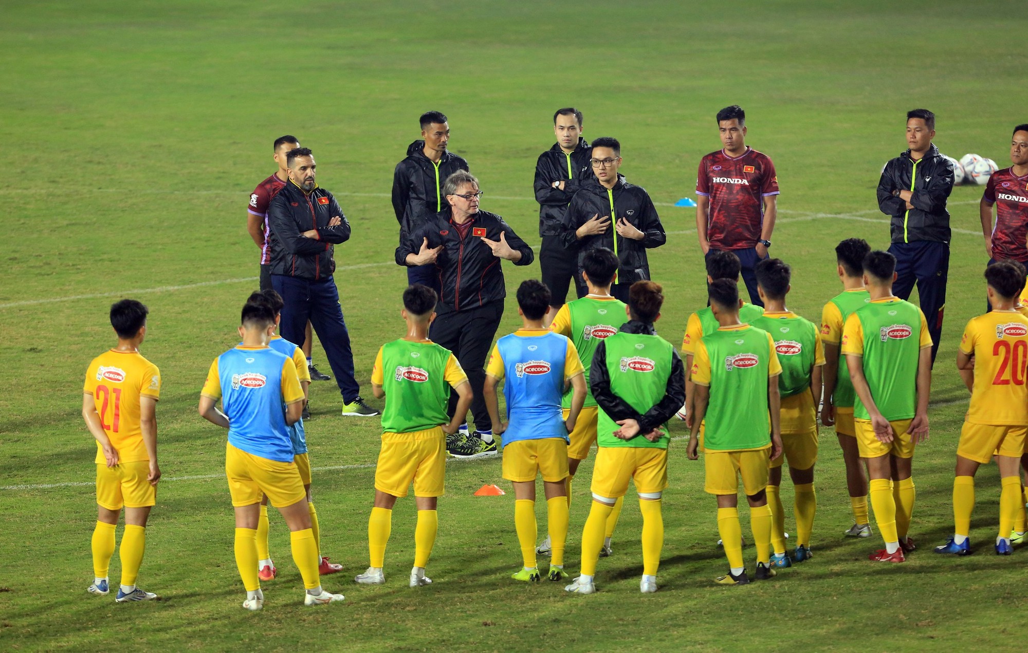 u23-viet-nam-da-te-la-do-cau-thu-so-hlv-troussier-su-khat-khe-qua-da-khong-tinh-cam-nhu-thay-park